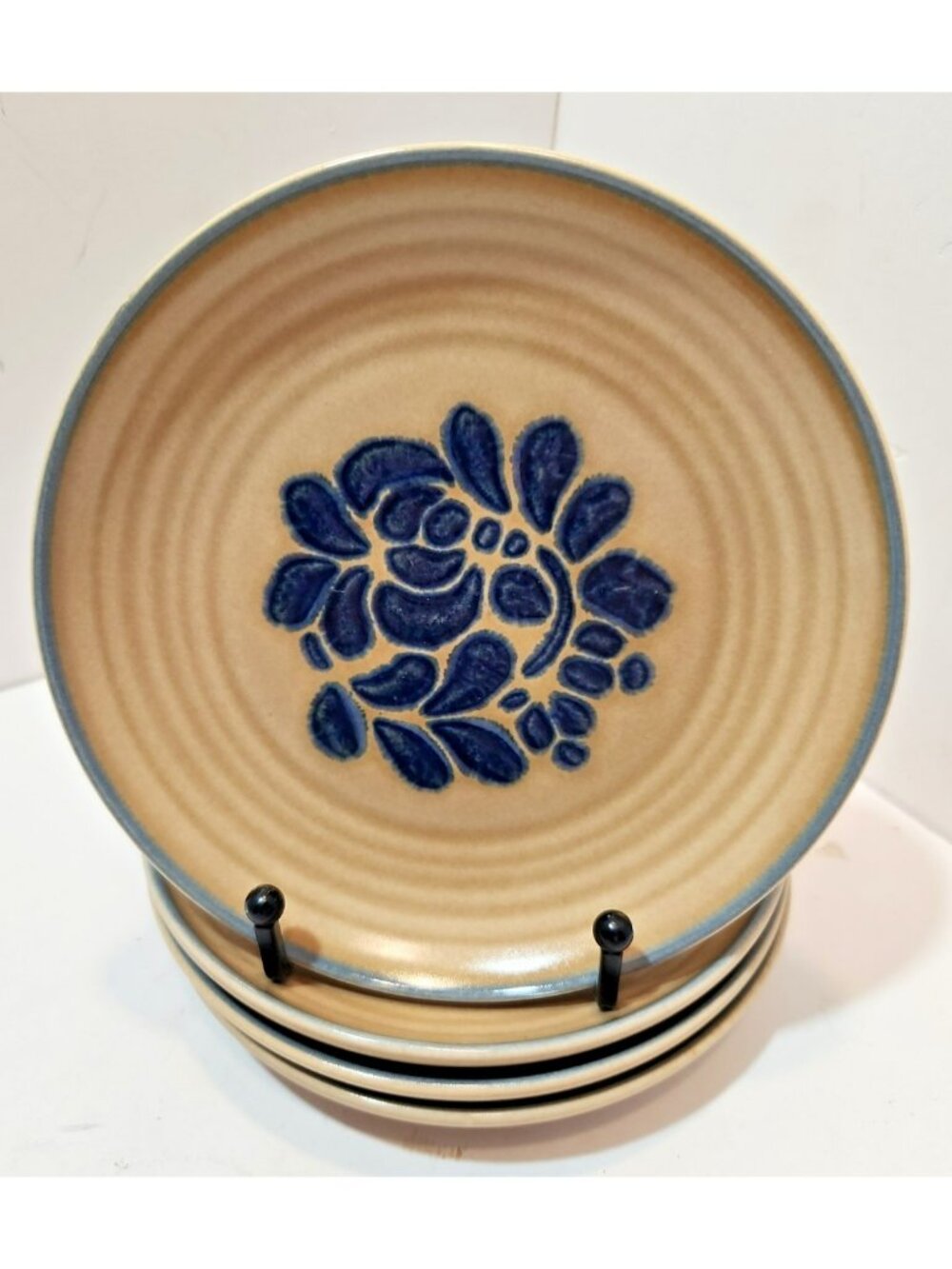 4 Pfaltzgraff Folk Art Bread & Butter Plates 6 7/8 inch Castle Logo USA